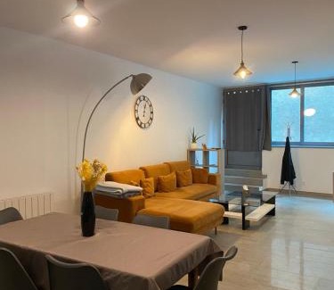 Chablis Apartment | Le Cristallin gîte plein coeur de Chablis