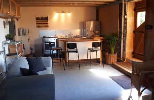 Perreux House | Le Cuvage - 4 Person Barn Apartment - Large Pool
