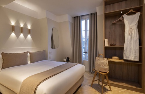 12th Arrondissement Hotel | Le Daum