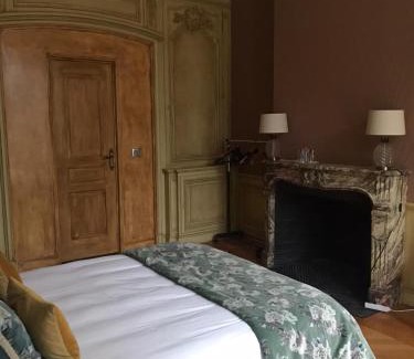 Saint-Martin-en-Biere House | Le domaine de barbizon