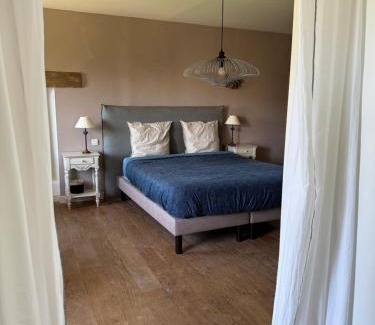 Pommerit-Jaudy Bed & Breakfast | LE DOMAINE DE COAT ROGAN La chambre romantique