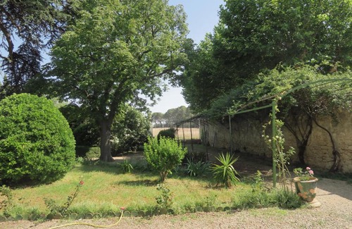 Ouveillan Bed & Breakfast | Le Domaine de Fraissinet