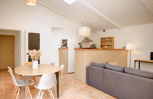 Pont-Saint-Esprit House | Le Domaine de L'Osage