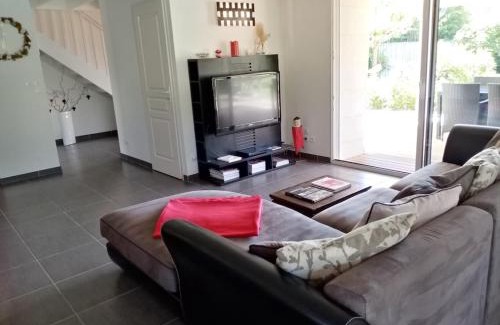 Cubnezais House | Le Domaine de la Ronce - Gîte & Spa