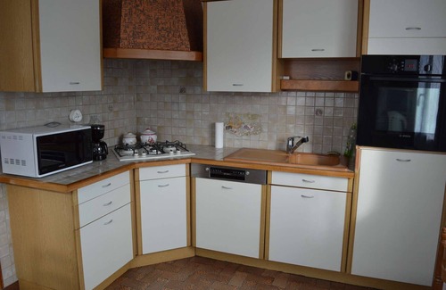 Cresserons House | Le Dortoir, Maison Familiale - Jardin - 5km mer