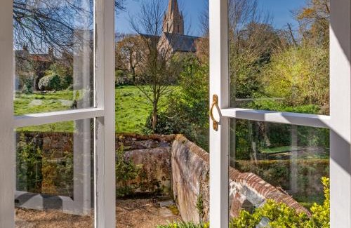 St. Martins House | Le Douit Farm Self Catering