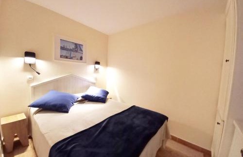 Le Dramont Apartment | Le DRAMONT Appartement vue panoramique MER LAC FORET