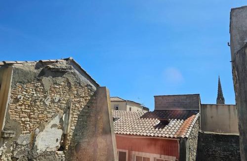 Nimes City Centre Apartment | Le Duplex du marin nîmois - Une Nuit à Nîmes