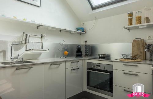 Chateaudun-Bannier Apartment | Le Duplex Ensoleillé du Parc * Parking * Balcon *
