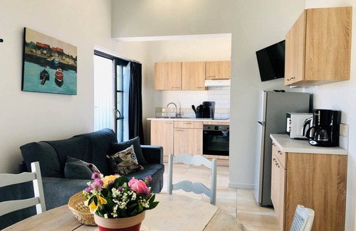 La Cotiniere Apartment | LE DUPLEX, Gîte 2. Clos des Aigrettes, 30m from La Cotinière’s Port