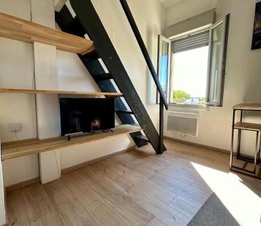 Saint - Michel Apartment | Le Duplex Toulousain - Tram Métro - Centre ville