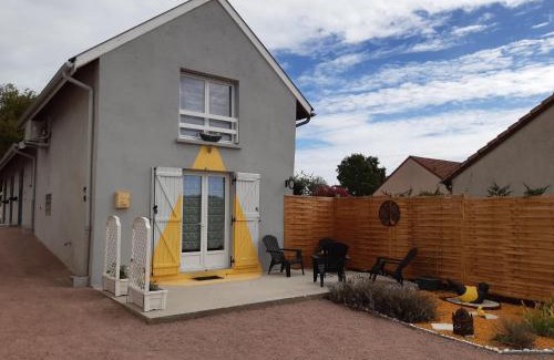 Viry Apartment | LE FER A CHEVAL