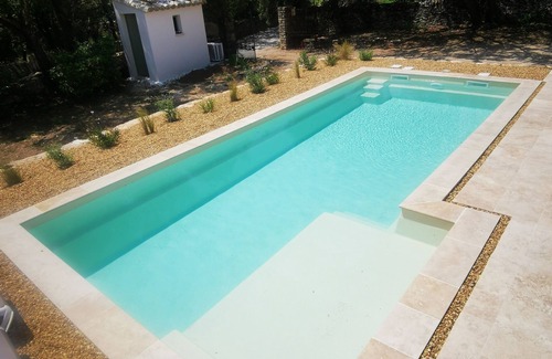 Cabrieres-d'Avignon House | Le Fiacre, house, private heated pool, air-conditioned living room Luberon, Provence.