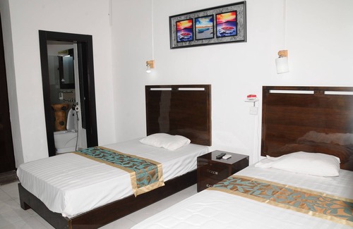 Port Mathurin Hotel | Le Flamboyant Hotel