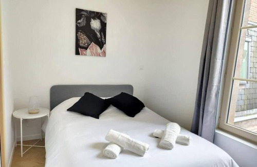 Saint-Quentin Apartment | Le Fleur de Coton