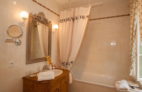 Cangey Hotel | Le Fleuray Hotel & Restaurant