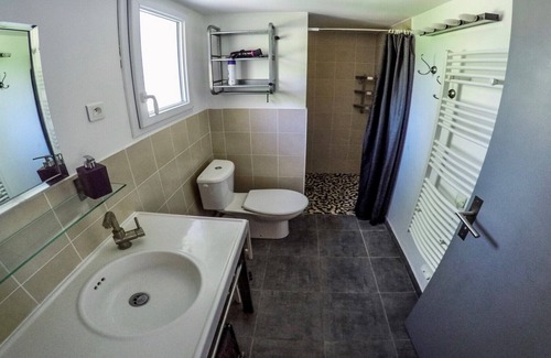 Saint-Paul-Trois-Chateaux Cottage | Le Gîte Tilleul for 5 people