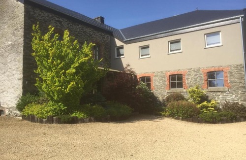 Tenneville House | Le gîte de la vieille église