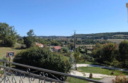 Lauzerte Bed & Breakfast | Le gîte fleuri