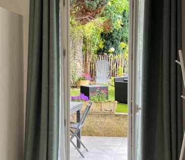 Chatel-Guyon Apartment | Le Gamay - Charmant T2 avec parking et Terrasse