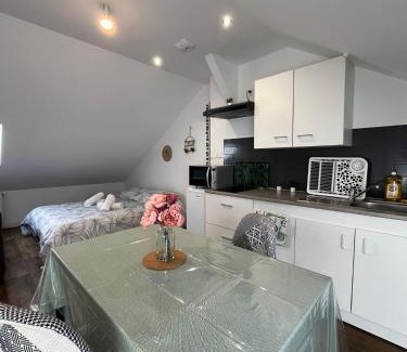 Chateau Apartment | Le garden cottage 20m² 2 personnes