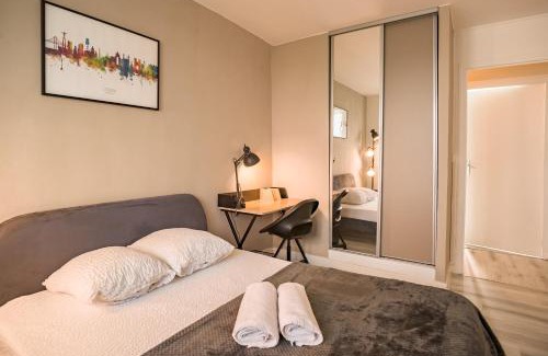 Troyes Apartment | Le Gatsby - Chambre 1 - Prox Hypercentre