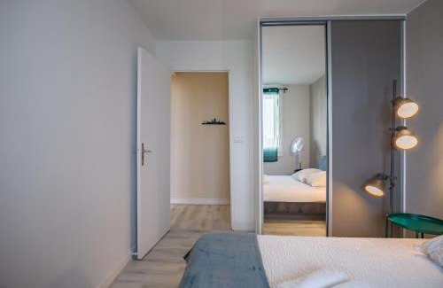 Troyes Apartment | Le Gatsby - Chambre 3 - Prox Hypercentre