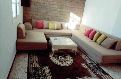 Tunis Villa | Le ghwazi