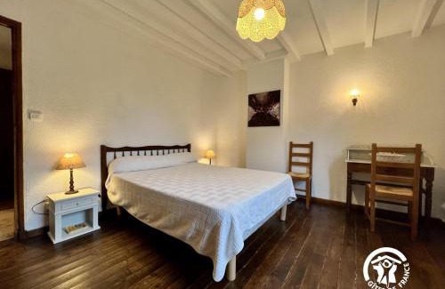 Limousis House | Le gite fleuri
