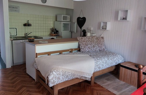 Saint-Leger-les-Melezes House | Le Gîte du RigouG 50m from the slopes, sleeps 4, south-facing terrace.