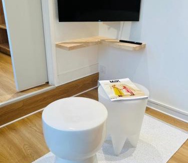 Centre Ville Apartment | Le GOLDORAK - Hypercentre, parking privé et climatisation