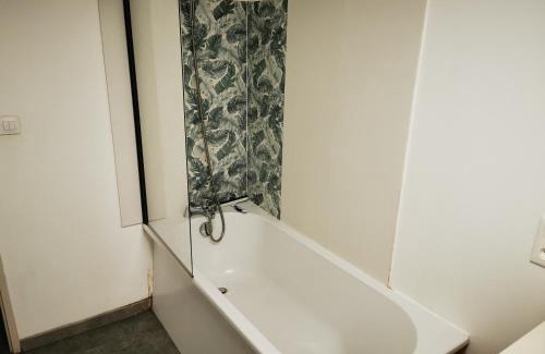 Valence Apartment | Le grand appartement, parking privé