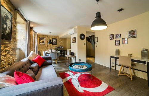 Sarlat-la-Caneda Historic Center Apartment | Le Grand Duplex de Rafael