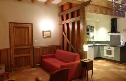 Fontaine-les-Coteaux House | Le Grand Gite De La Promenade
