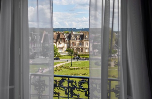 Cabourg Hotel | Le Grand Hotel de Cabourg - MGallery Collection