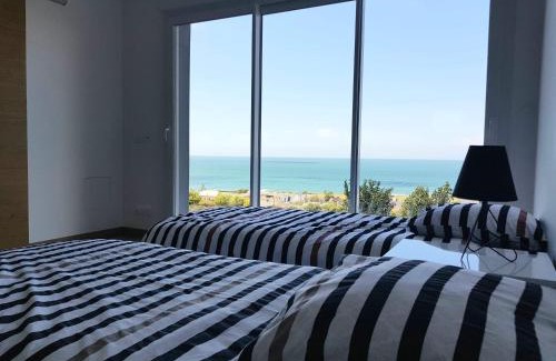 Bretteville House | Le grand large