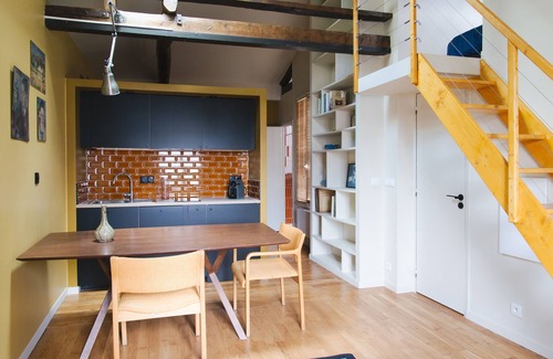Belleville Apartment | Le Grand Maulnes - Suite Moutarde