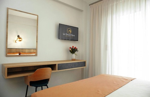 Gerakini Apartment | Le Grand Rêve Deluxe Family Apartment 3
