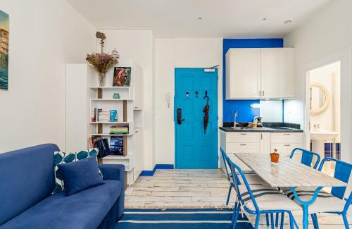 Opera Apartment | Le Grand Studio Bleu 29M2, 120m Vieux-Port , Clim ,Wifi, Accès autonome avec code