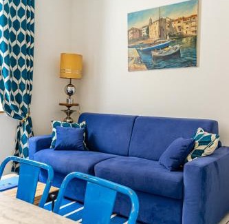 Opera Apartment | Le Grand Studio Bleu 29M2, 120m Vieux-Port , Clim ,Wifi, Accès autonome avec code