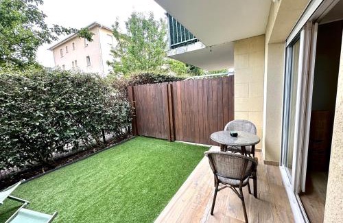 Libourne Apartment | Le Greenhouse Studio Libourne