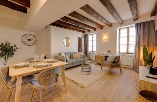 Annecy Old Town Apartment | Le Grenette - Appartement pour 2 à 4 personnes en plein coeur d'Annecy