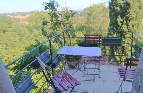 Perouges House | Le Grenier A Sel