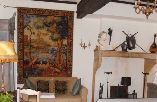 Perouges House | Le Grenier A Sel