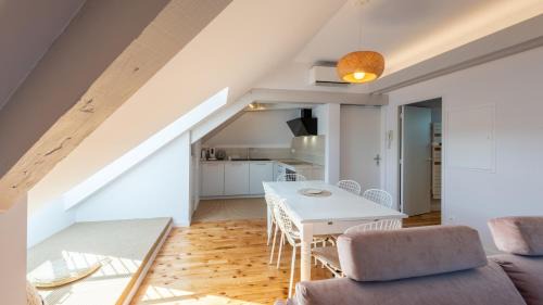 Rodez Apartment | Le Grenier Cosy, T2 classé meublé de tourisme