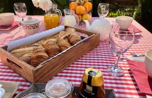 Pontorson Bed & Breakfast | Le Grenier du Jardin
