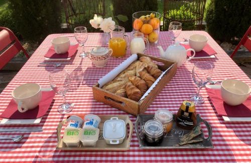Pontorson Bed & Breakfast | Le Grenier du Jardin