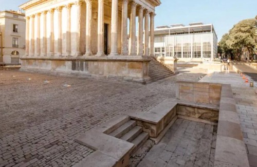 Nimes City Centre Apartment | "Le Grenier" in Hyper Centre