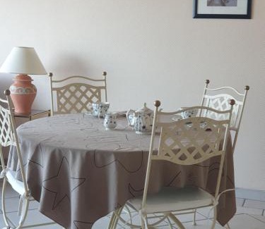 Granville Apartment | Le Guépratte