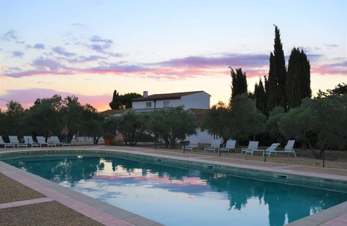 Beziers House | Le Hameau Montplaisir, its 4 houses, 36 beds and 2 large swimming pools!